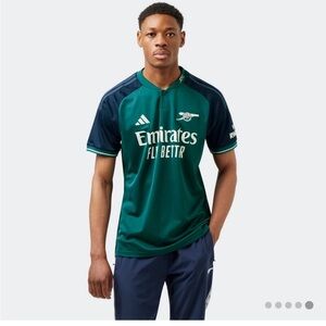 Arsenal third kit 23/24 Declan Rice size small. From the official website